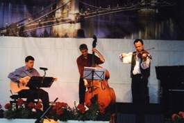 Fidelzardo-Trio auf dem Fest der Kulturen in Bonn 2005